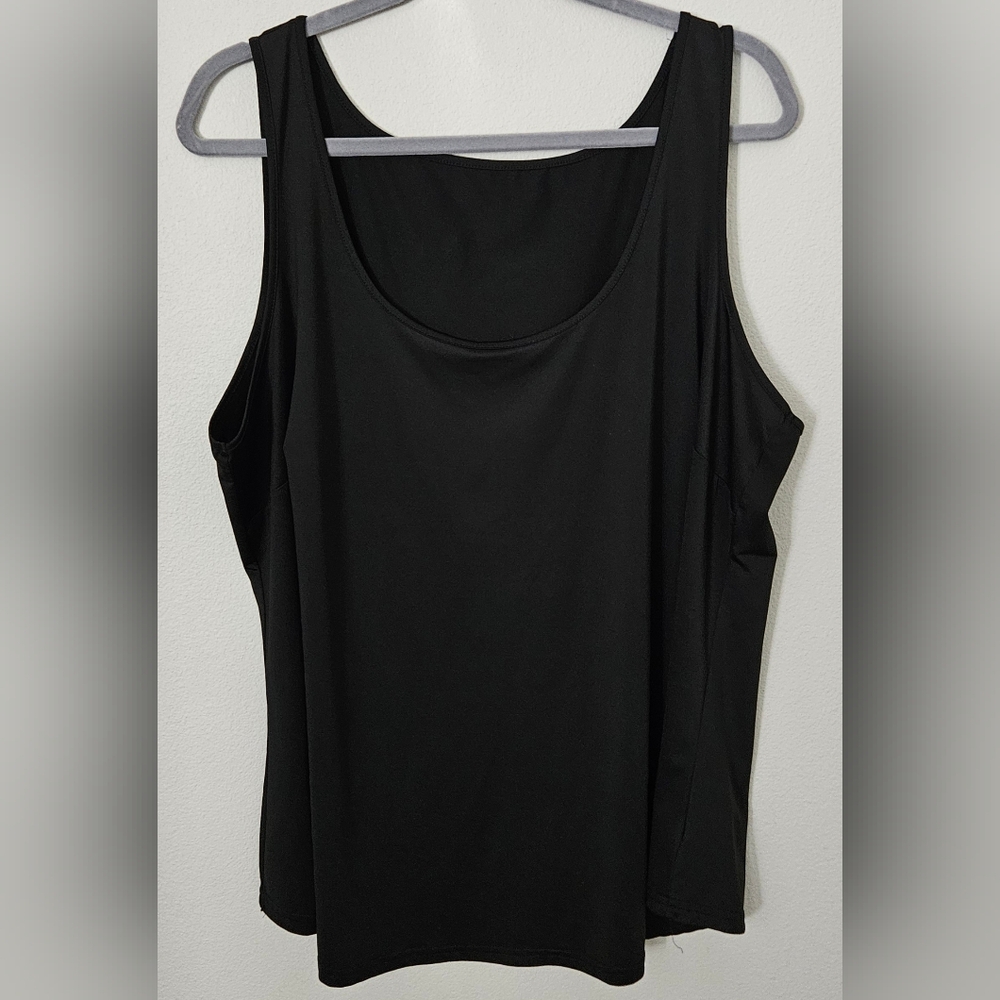 Black Sleeveless Women's Top
